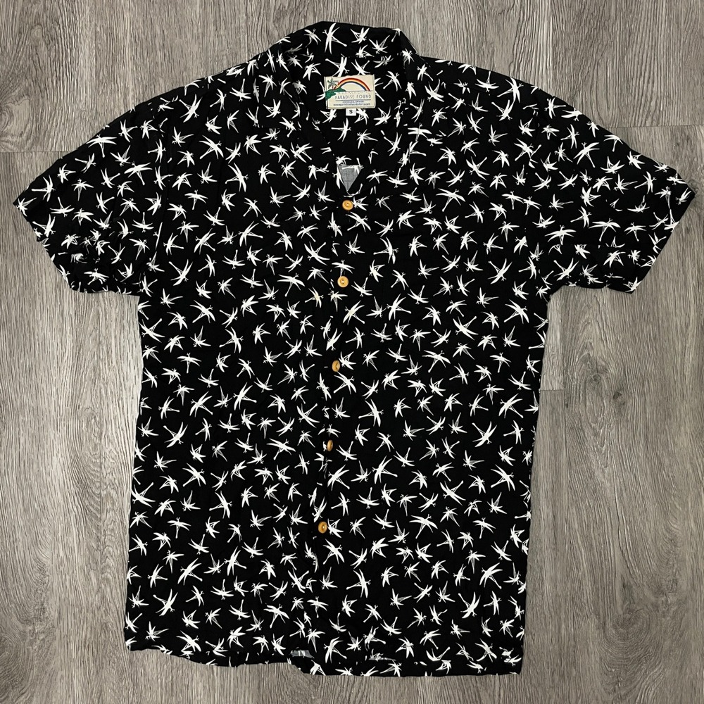 Paradise Found Shirt Mens Small Black  Hawaiian Bird Print Camp Collar Aloha